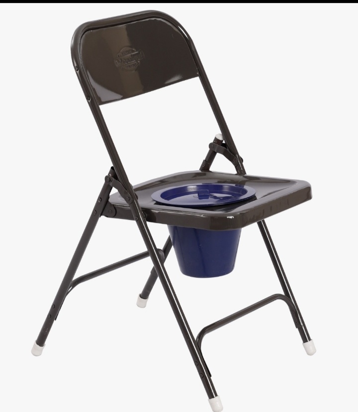 Toilet chair with pan